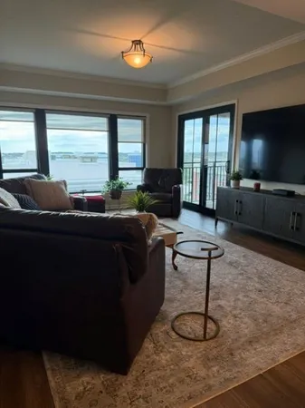 $424,999 | 121 North Monroe Street, Unit 8007, Tallahassee, FL 32301