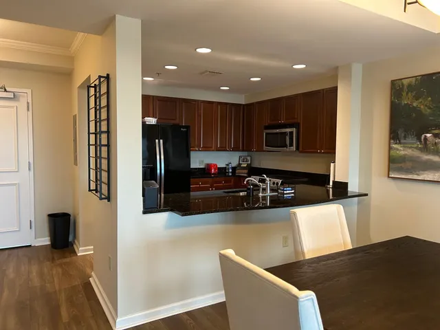 $424,999 | 121 North Monroe Street, Unit 8007, Tallahassee, FL 32301