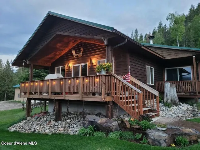 $1,250,000 | 937 Chase Lake Road, Priest River, ID 83856