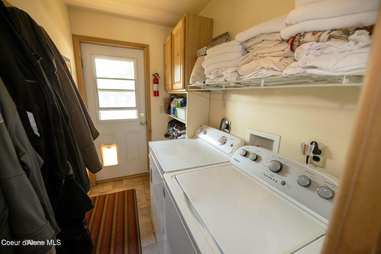 937 Chase Lake Road Priest River, ID 83856 - Photo 17 of 49 Laundry Room