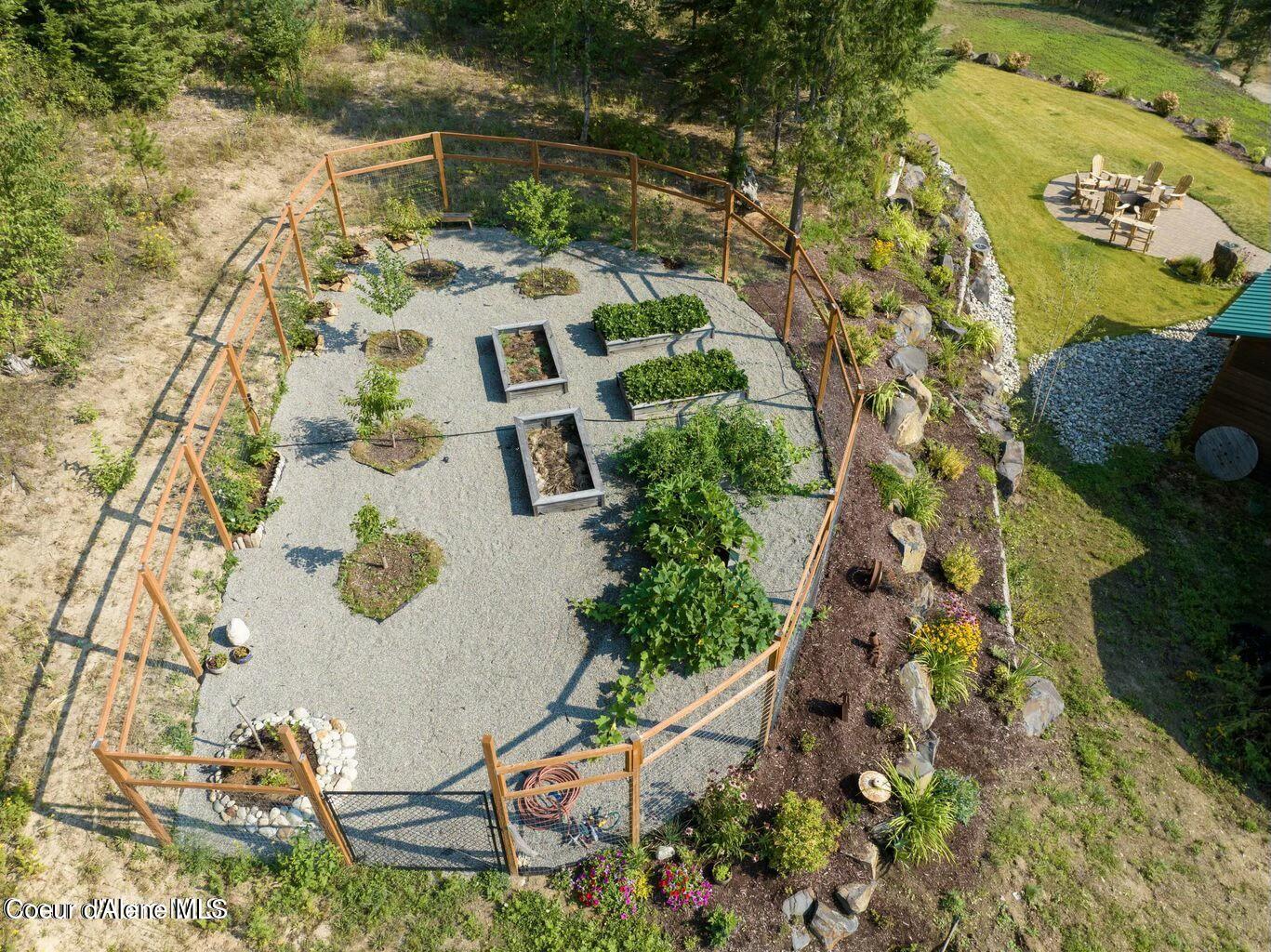 937 Chase Lake Road Priest River, ID 83856 - Photo 21 of 49 Garden