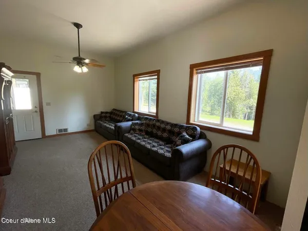 $1,250,000 | 937 Chase Lake Road, Priest River, ID 83856