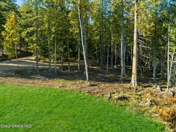 $1,250,000 | 937 Chase Lake Road, Priest River, ID 83856