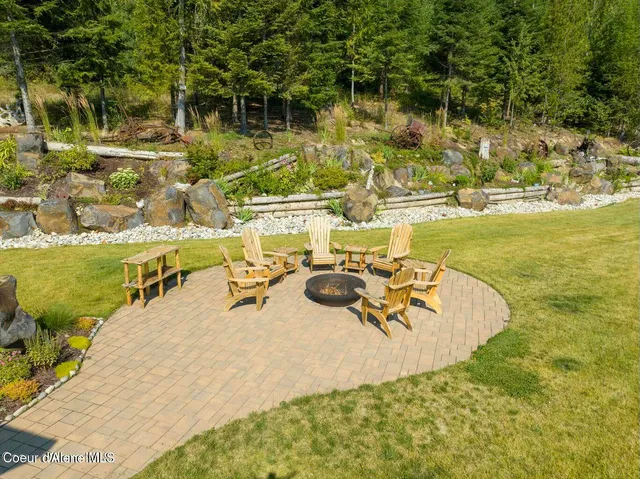 $1,250,000 | 937 Chase Lake Road, Priest River, ID 83856