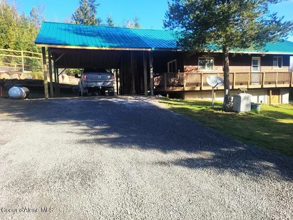 $1,250,000 | 937 Chase Lake Road, Priest River, ID 83856