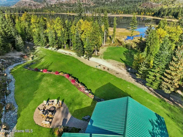 $1,250,000 | 937 Chase Lake Road, Priest River, ID 83856