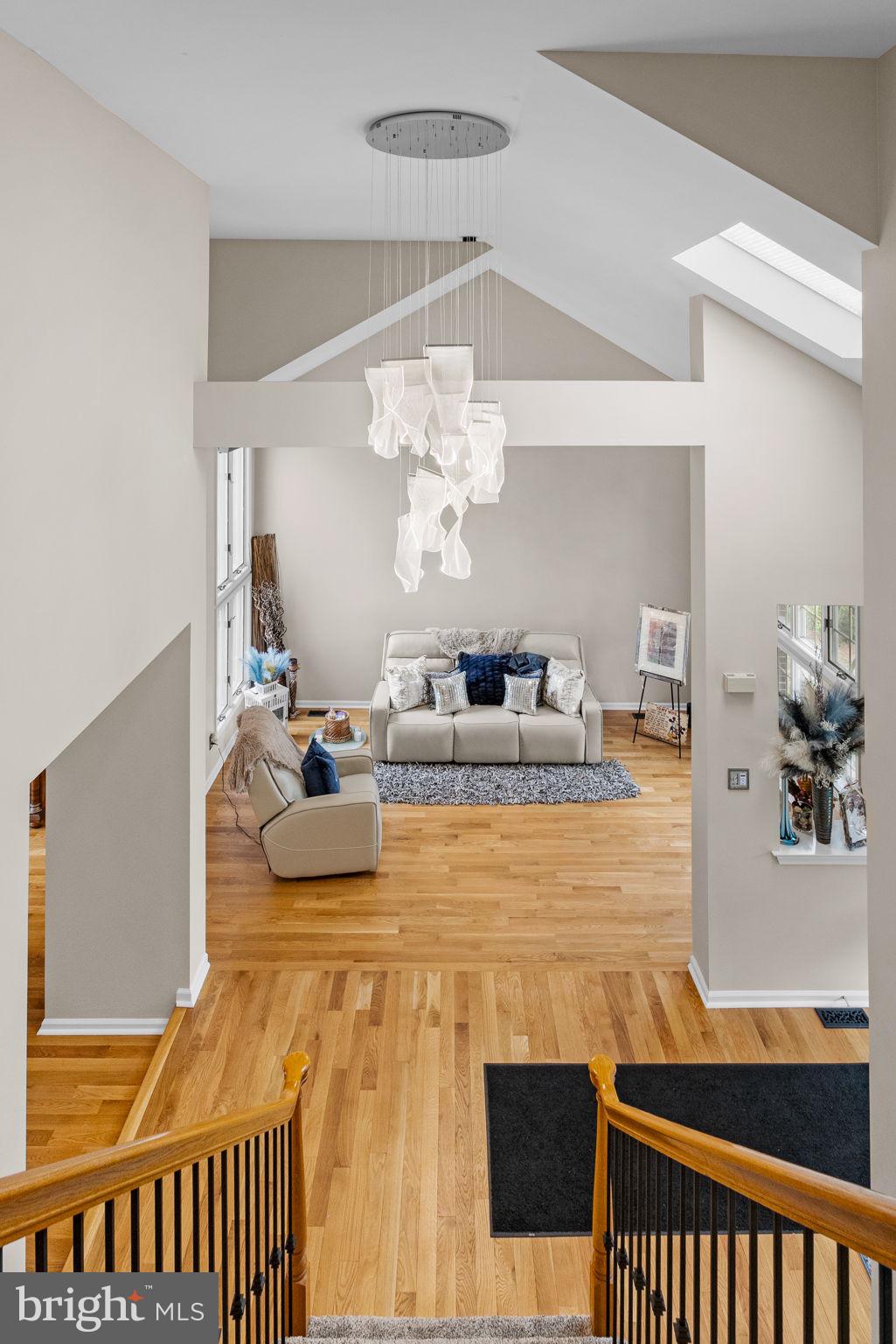 828 Redgate Road Dresher, PA 19025 - Photo 4 of 43