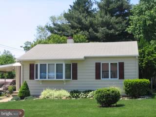 31 Gilmore Road Ewing, NJ 08628 - Photo 1 of 2 Gallery Image 1