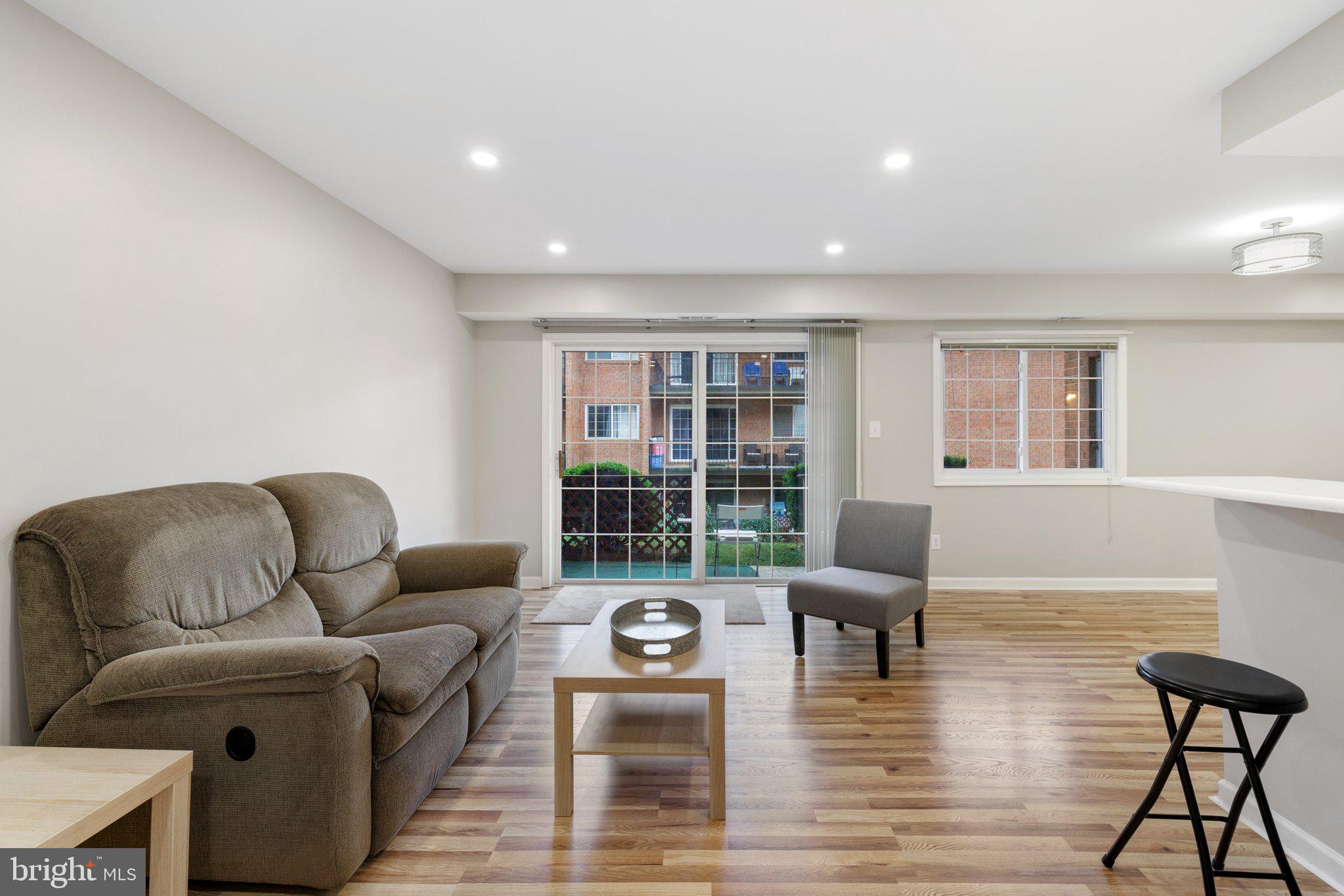 635 Waterloo Road, Unit 211 Warrenton, VA 20186 - Photo 4 of 27 Gallery Image 4