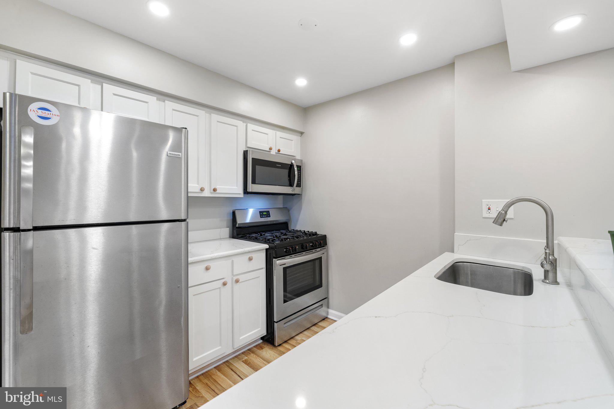 635 Waterloo Road, Unit 211 Warrenton, VA 20186 - Photo 10 of 27 Gallery Image 10