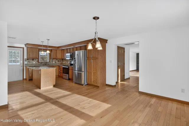 $649,000 | 131 Barbarossa Lane, Kingston, NY 12401