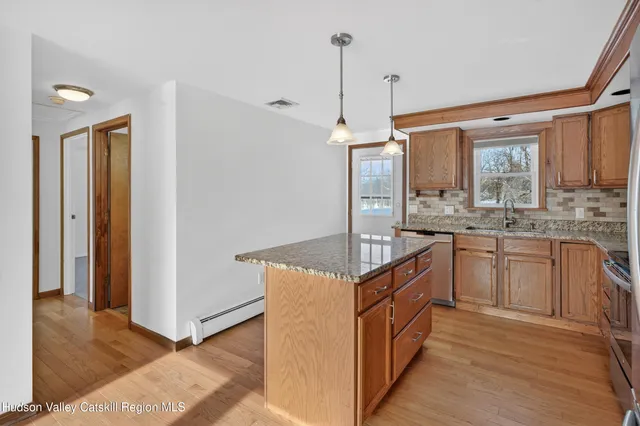 $649,000 | 131 Barbarossa Lane, Kingston, NY 12401