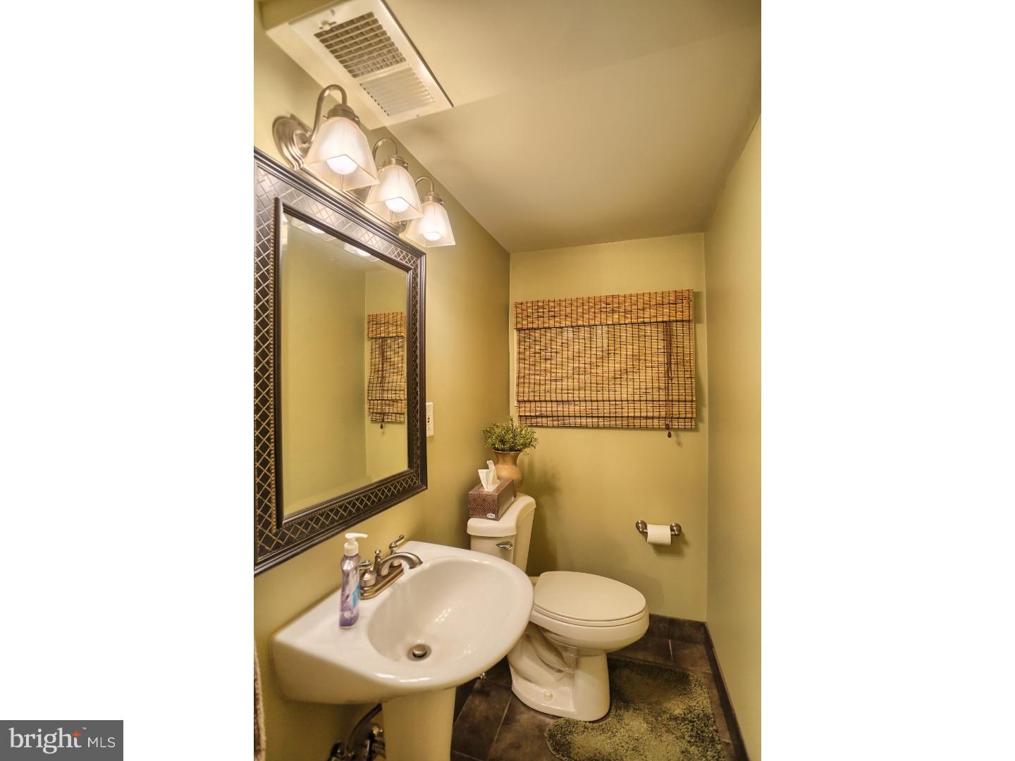 1000 Barberry Road Reading, PA 19610 - Photo 22 of 24 Half Bath