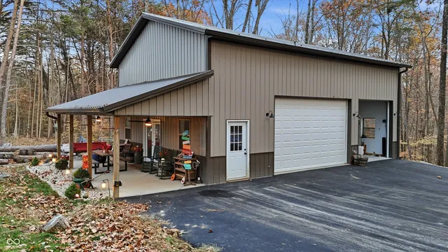 $1,100,000 | 8851 South Peoga Road, Trafalgar, IN 46181