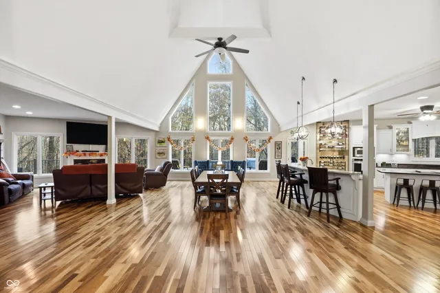 $1,100,000 | 8851 South Peoga Road, Trafalgar, IN 46181