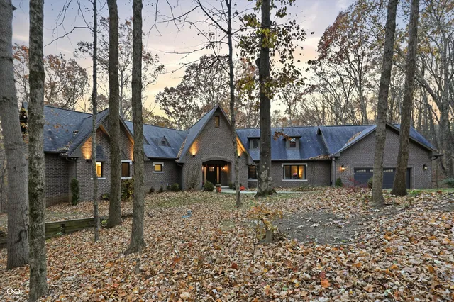 $1,100,000 | 8851 South Peoga Road, Trafalgar, IN 46181