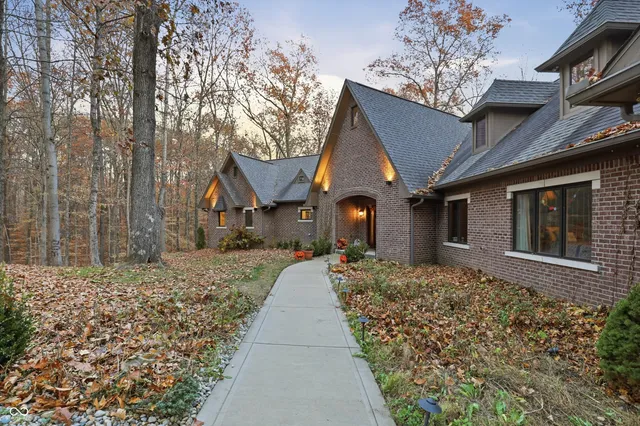 $1,100,000 | 8851 South Peoga Road, Trafalgar, IN 46181