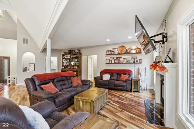 $1,100,000 | 8851 South Peoga Road, Trafalgar, IN 46181