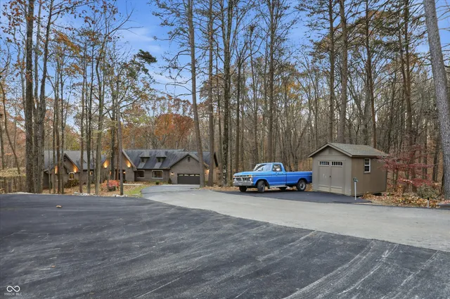 $1,100,000 | 8851 South Peoga Road, Trafalgar, IN 46181