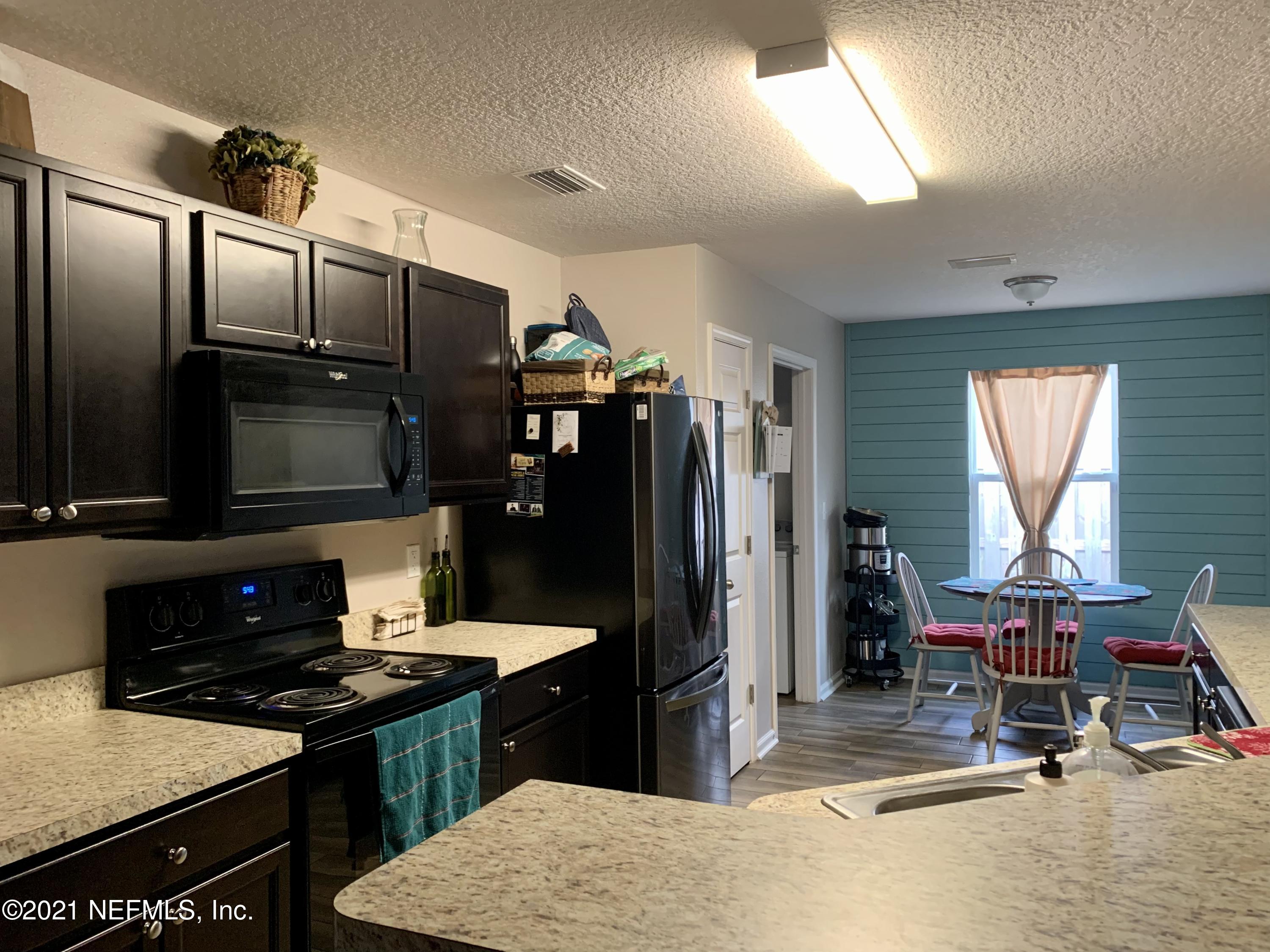 6272 Daylilly Road Macclenny, FL 32063 - Photo 13 of 34 Kitchen 3