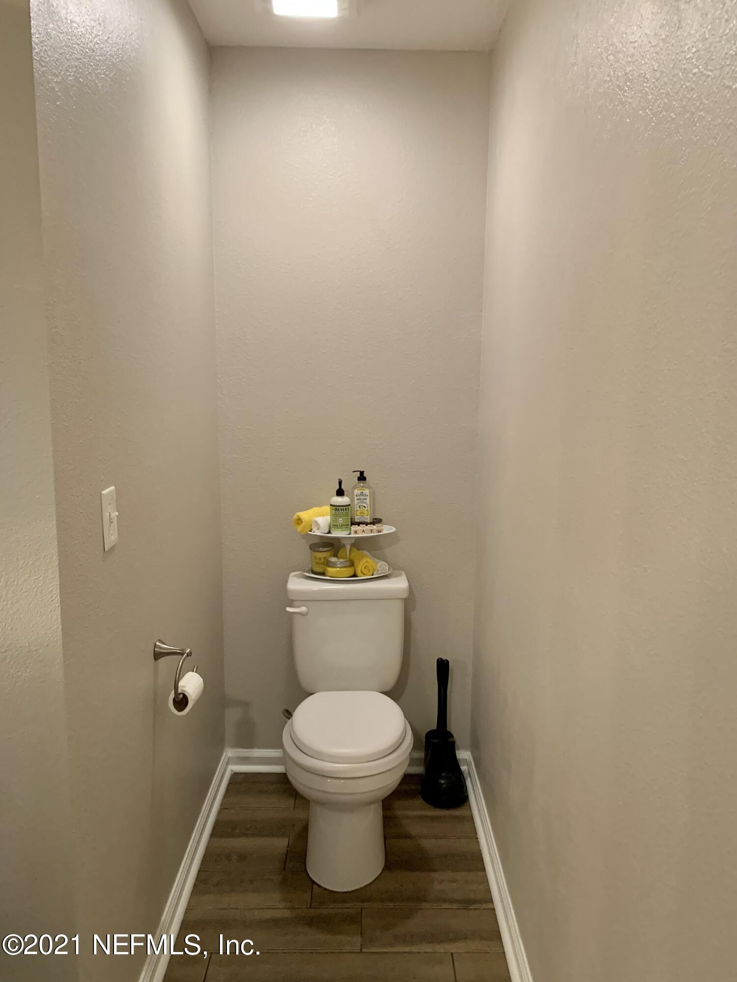 6272 Daylilly Road Macclenny, FL 32063 - Photo 7 of 34 Master bath 1