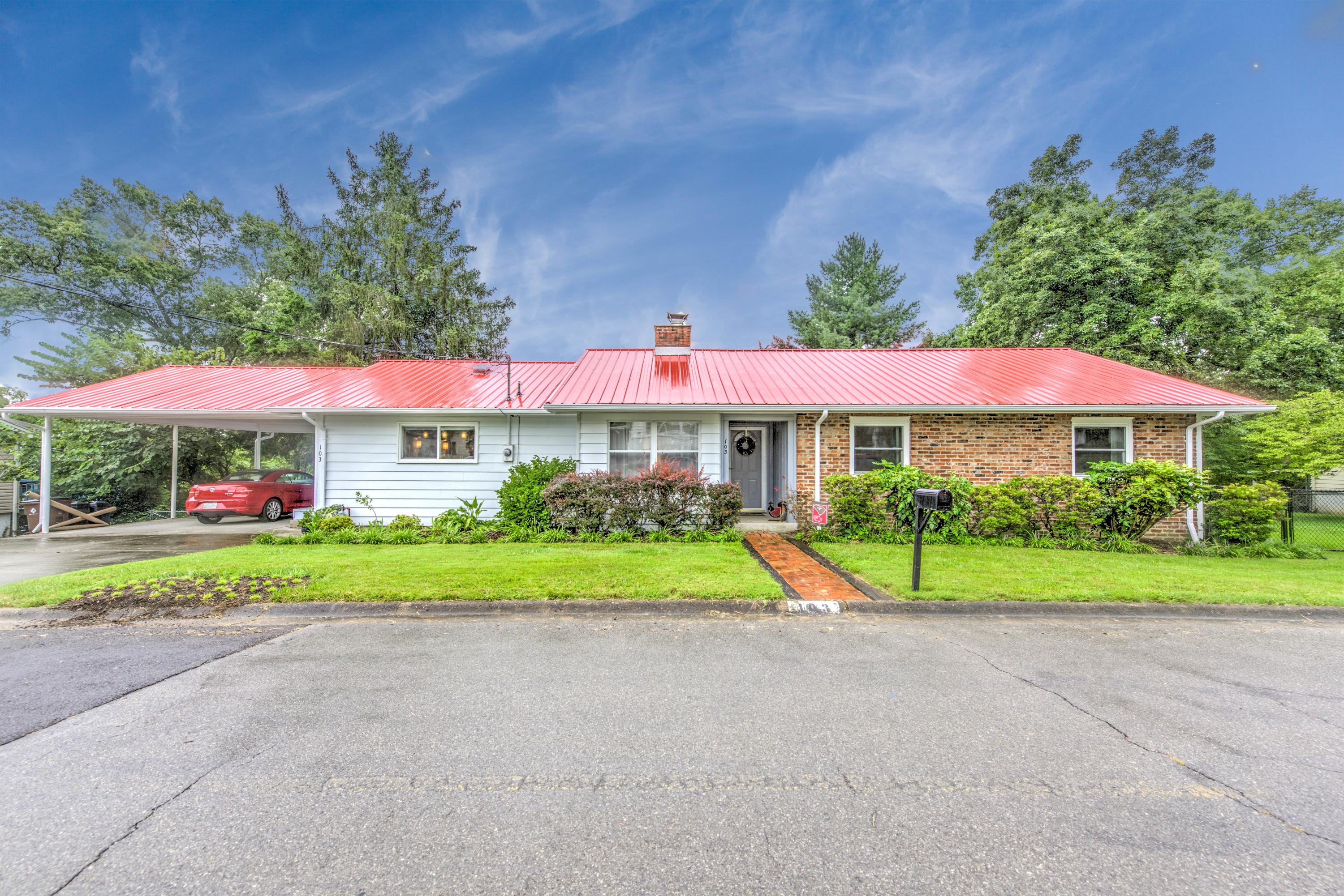 103 Meadow Road Oak Ridge, TN 37830 - Photo 1 of 28 1