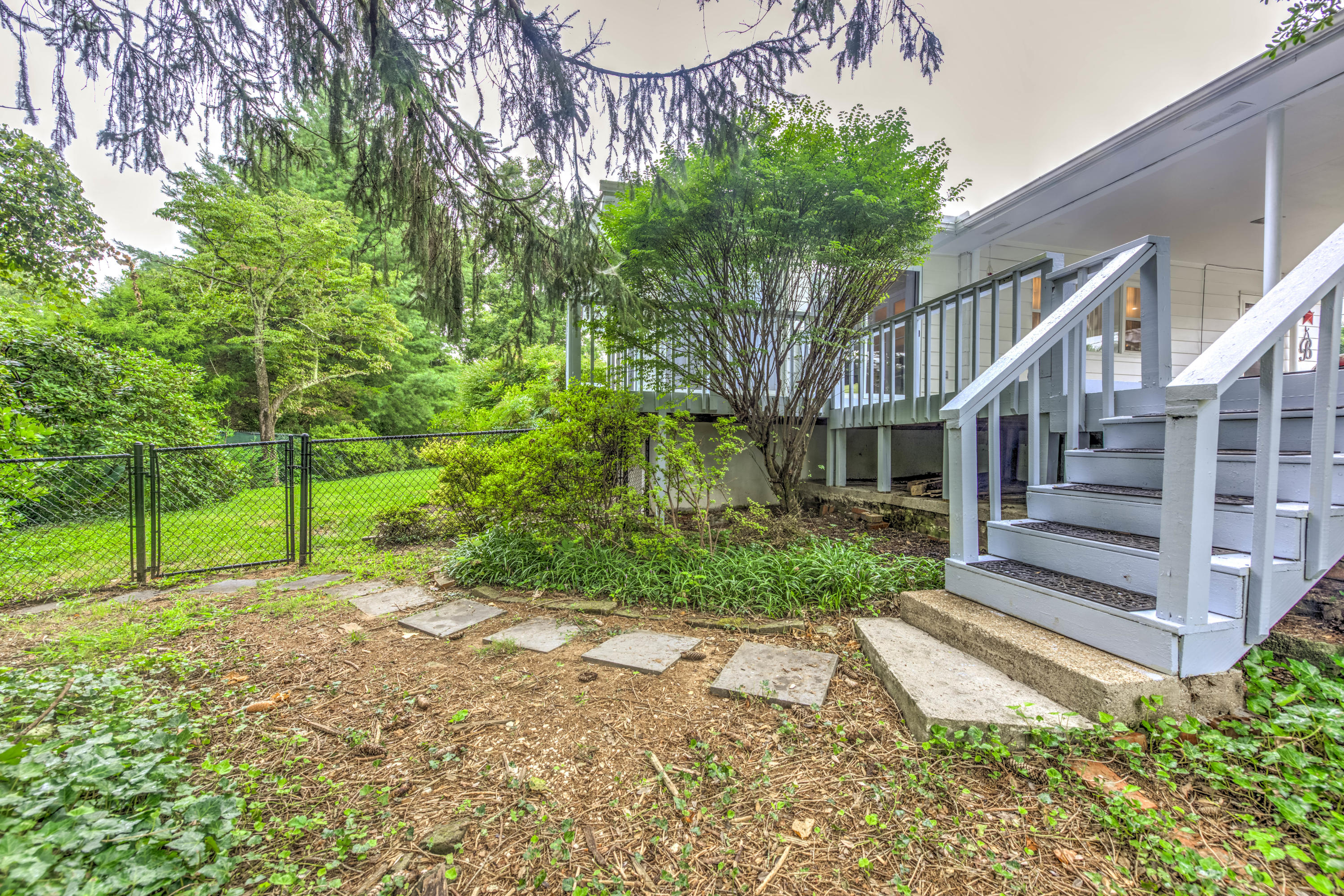 103 Meadow Road Oak Ridge, TN 37830 - Photo 27 of 28 35