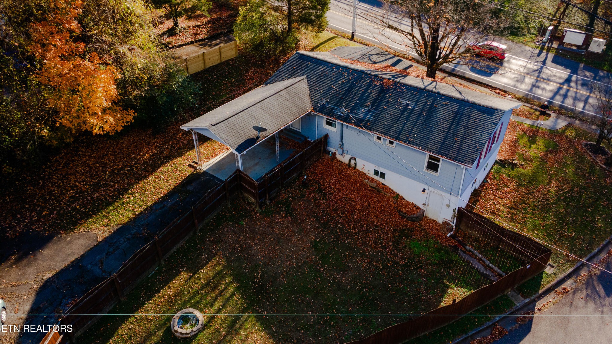 3424 Whittle Springs Road Knoxville, TN 37917 - Photo 28 of 29 a balcony with view of the ocean