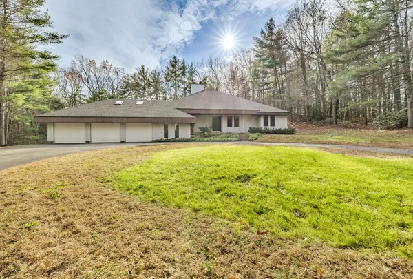 $675,000 | 1 Northcrest Drive, Granby, CT 06060