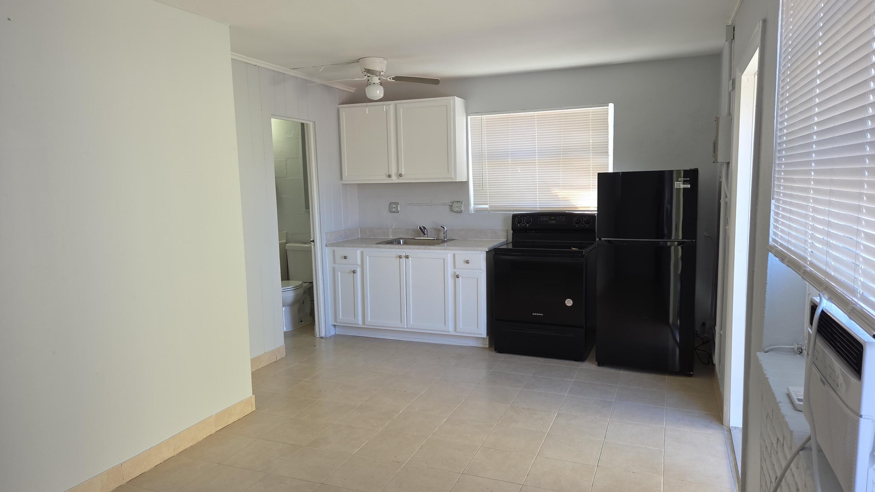 428 Malverne Road, Unit 3 West Palm Beach, FL 33405 - Photo 13 of 20 IMG-20260206-WA0031