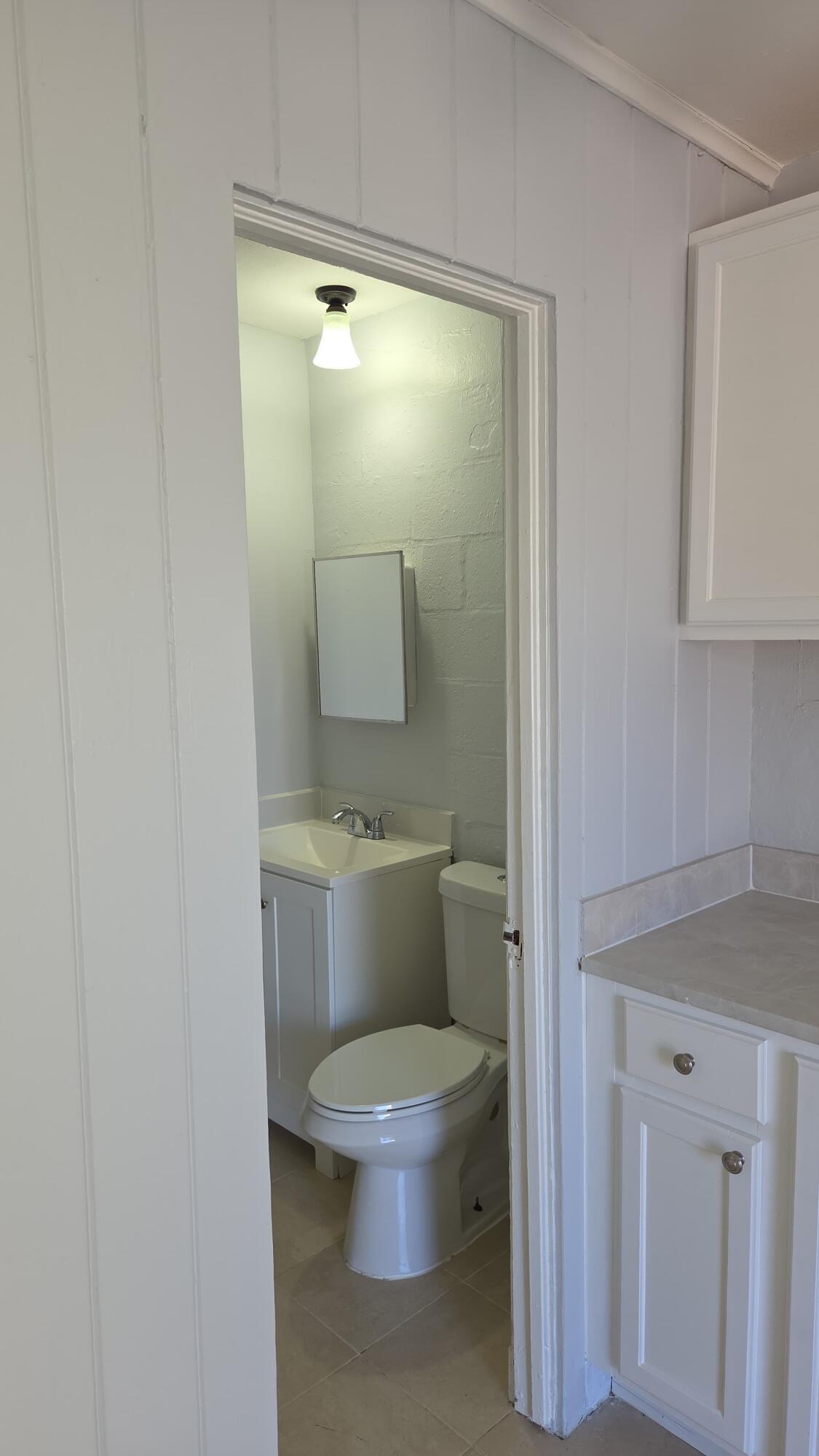428 Malverne Road, Unit 3 West Palm Beach, FL 33405 - Photo 14 of 20 IMG-20260206-WA0033