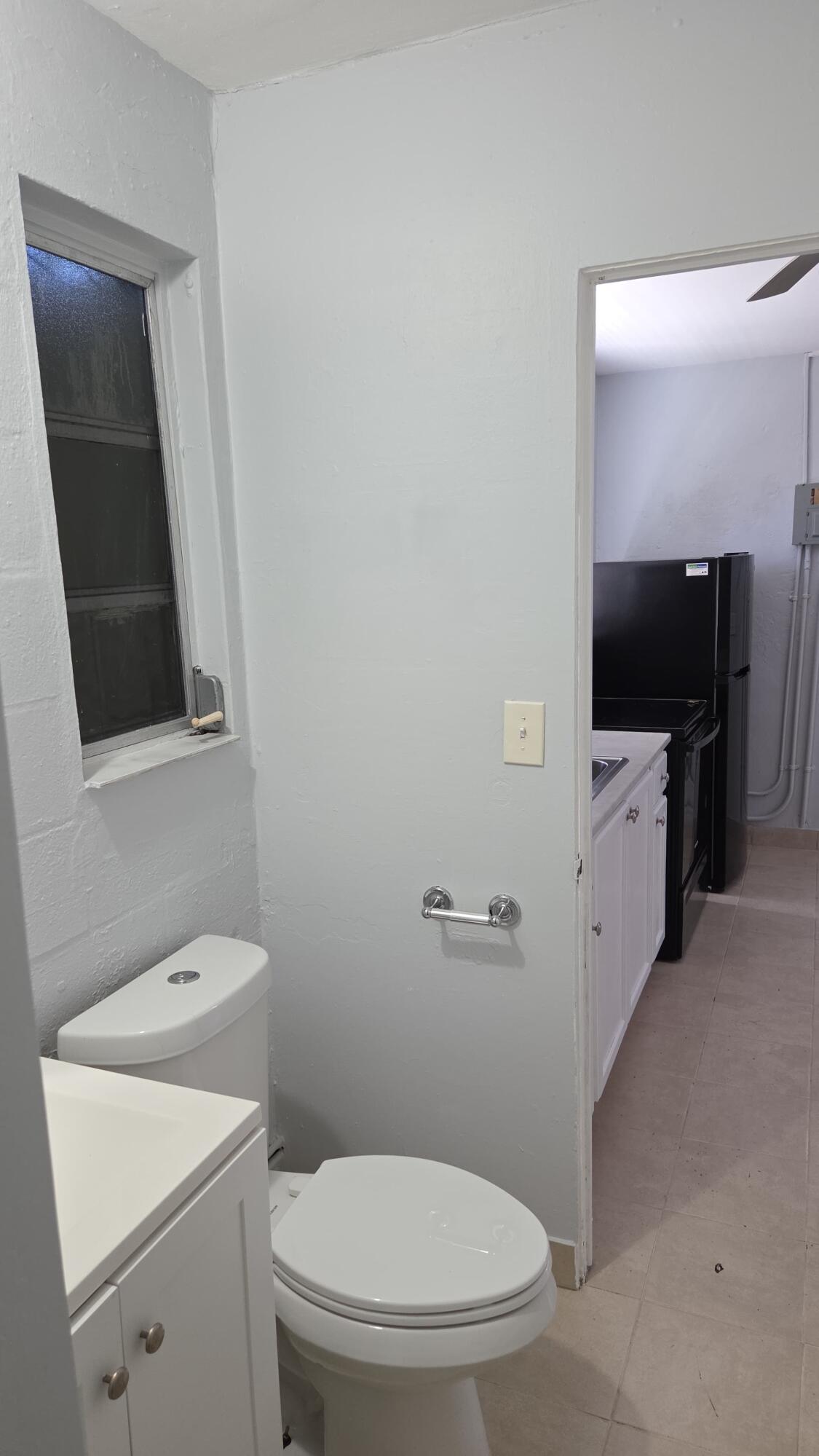 428 Malverne Road, Unit 3 West Palm Beach, FL 33405 - Photo 15 of 20 IMG-20260206-WA0039
