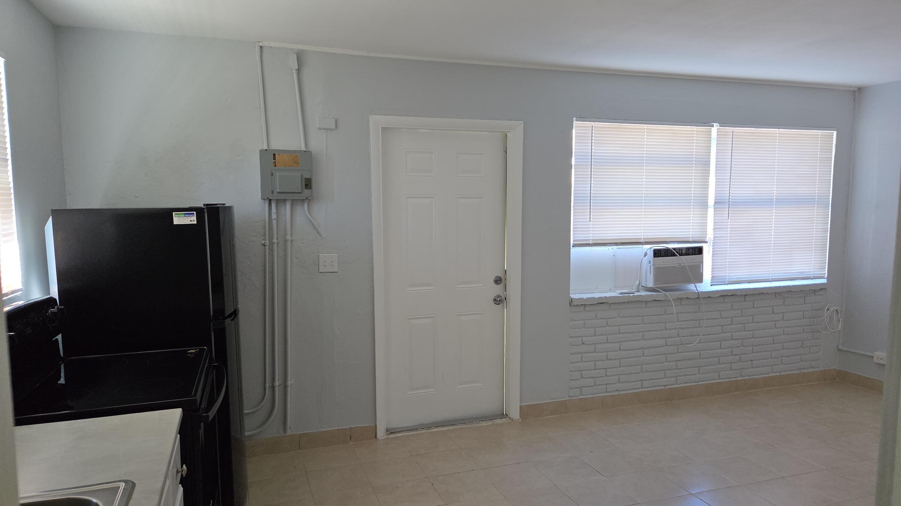 428 Malverne Road, Unit 3 West Palm Beach, FL 33405 - Photo 17 of 20 IMG-20260206-WA0043