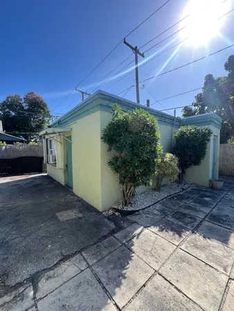 $1,295 | 428 Malverne Road, Unit 3, West Palm Beach, FL 33405