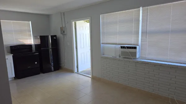 $1,295 | 428 Malverne Road, Unit 3, West Palm Beach, FL 33405