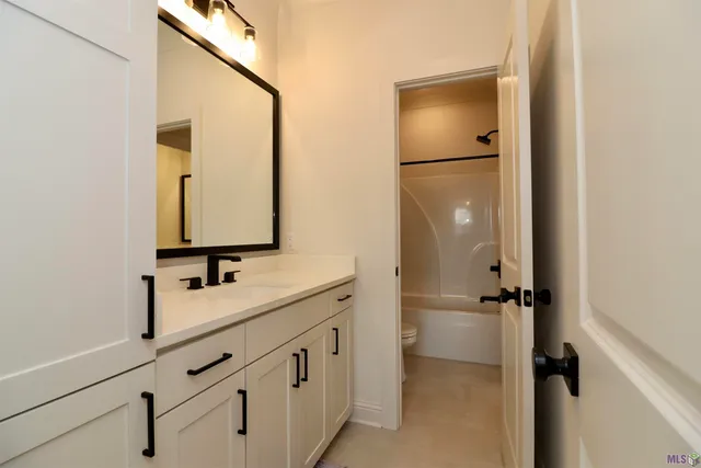 $469,000 | 3084 Parkside Ln Street, St. Francisville, LA 70775