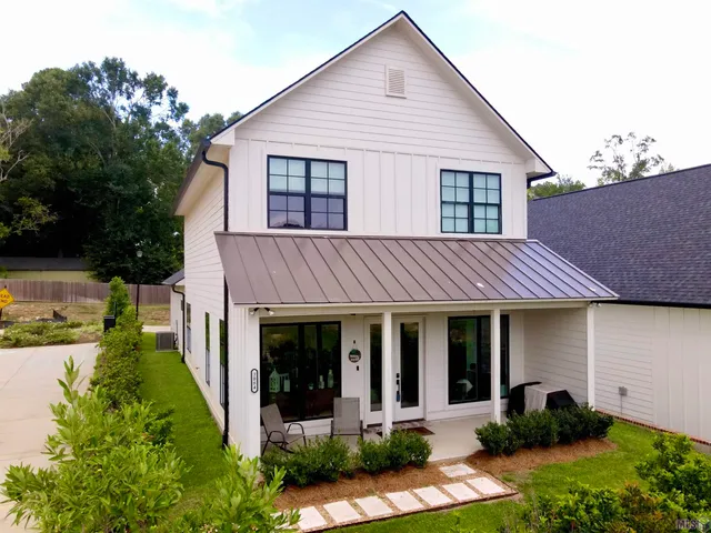 $469,000 | 3084 Parkside Ln Street, St. Francisville, LA 70775