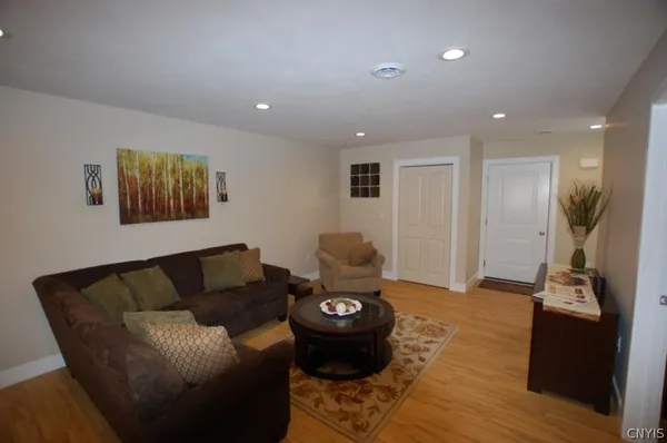 $2,350 | 135 Pheasants Run, Kirkland, NY 13323