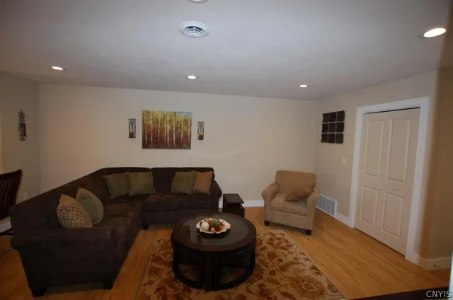 $2,160 | 135 Pheasants Run, Kirkland, NY 13323