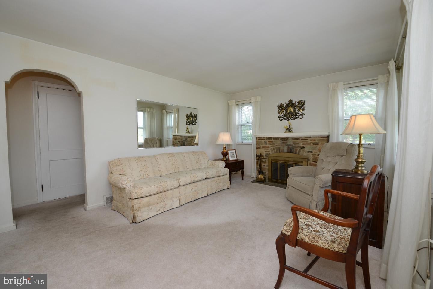 817 South Cedar Road Rockledge, PA 19046 - Photo 13 of 49 Living Room