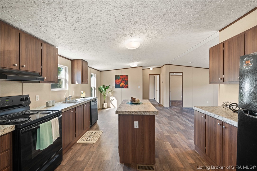 378 Indiana Avenue English, IN 47118 - Photo 4 of 43