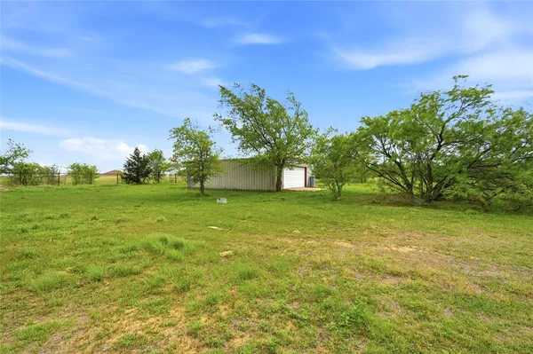 $1,000,000 | 656 Southeast Loop, Denison, TX 75020