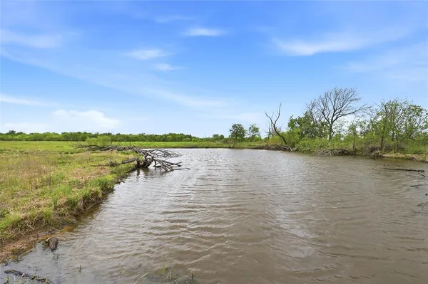 $1,000,000 | 656 Southeast Loop, Denison, TX 75020