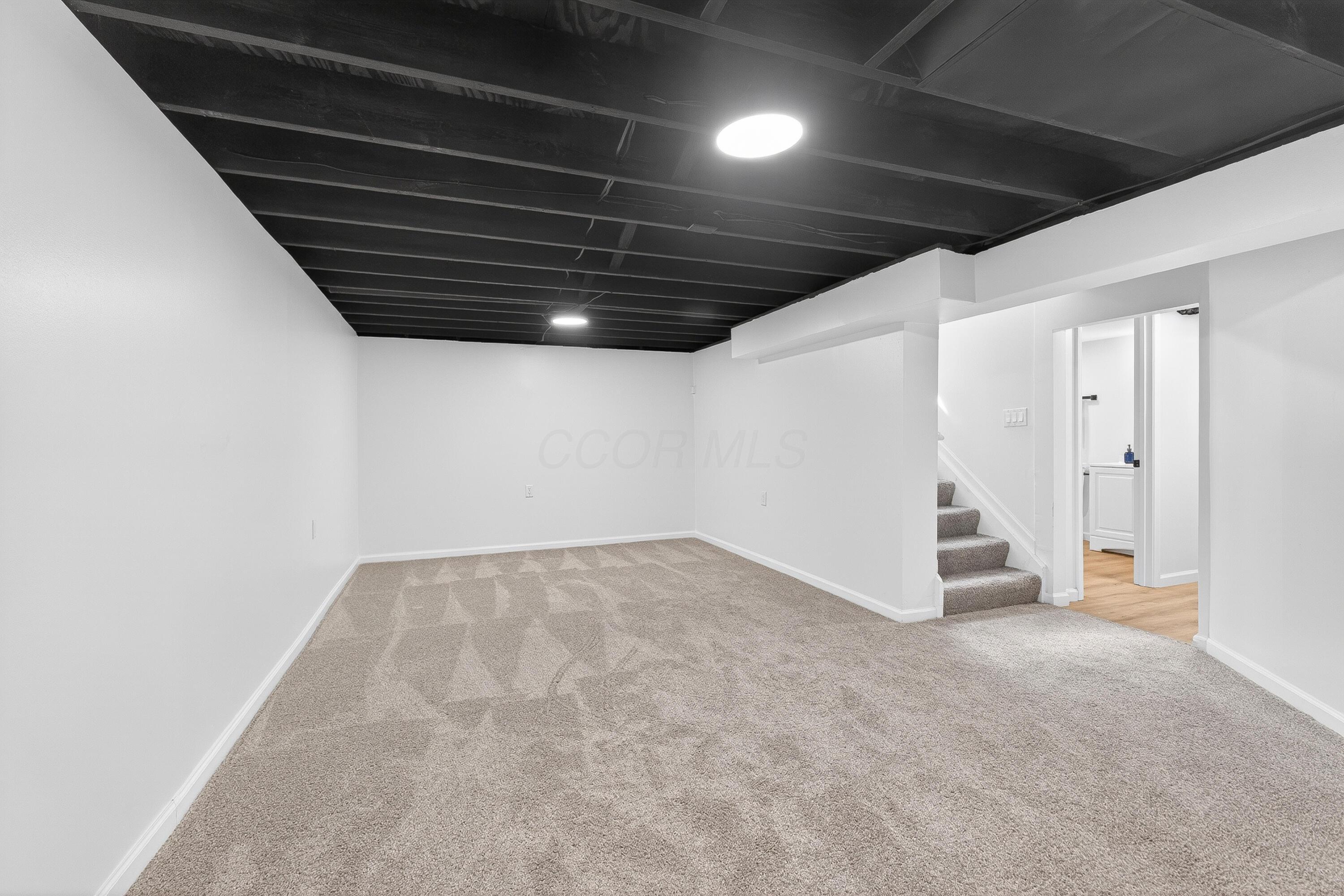 5084 Refugee Road Columbus, OH 43232 - Photo 19 of 37