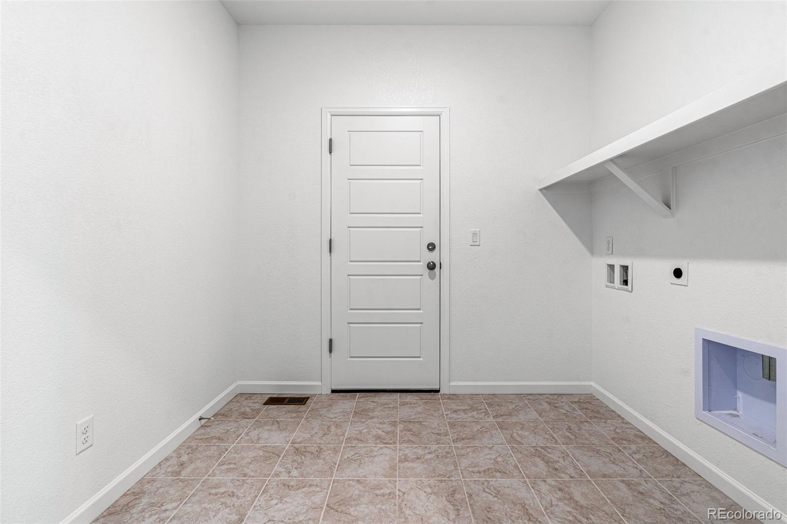 23936 River Front Drive Aurora, CO 80019 - Photo 20 of 46 a view of an empty room