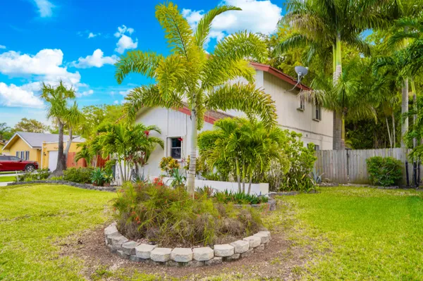 $639,000 | 4966 Northwest 6th Street, Coconut Creek, FL 33063