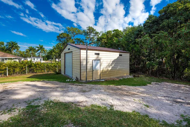 $4,500 | 13577 52nd Court North, Royal Palm Beach, FL 33411