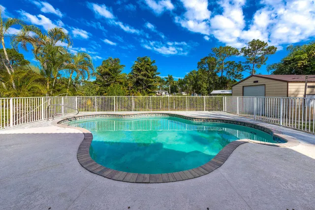 $4,500 | 13577 52nd Court North, Royal Palm Beach, FL 33411