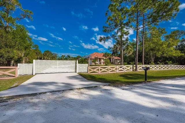 $4,500 | 13577 52nd Court North, Royal Palm Beach, FL 33411