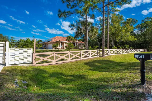 $4,500 | 13577 52nd Court North, Royal Palm Beach, FL 33411